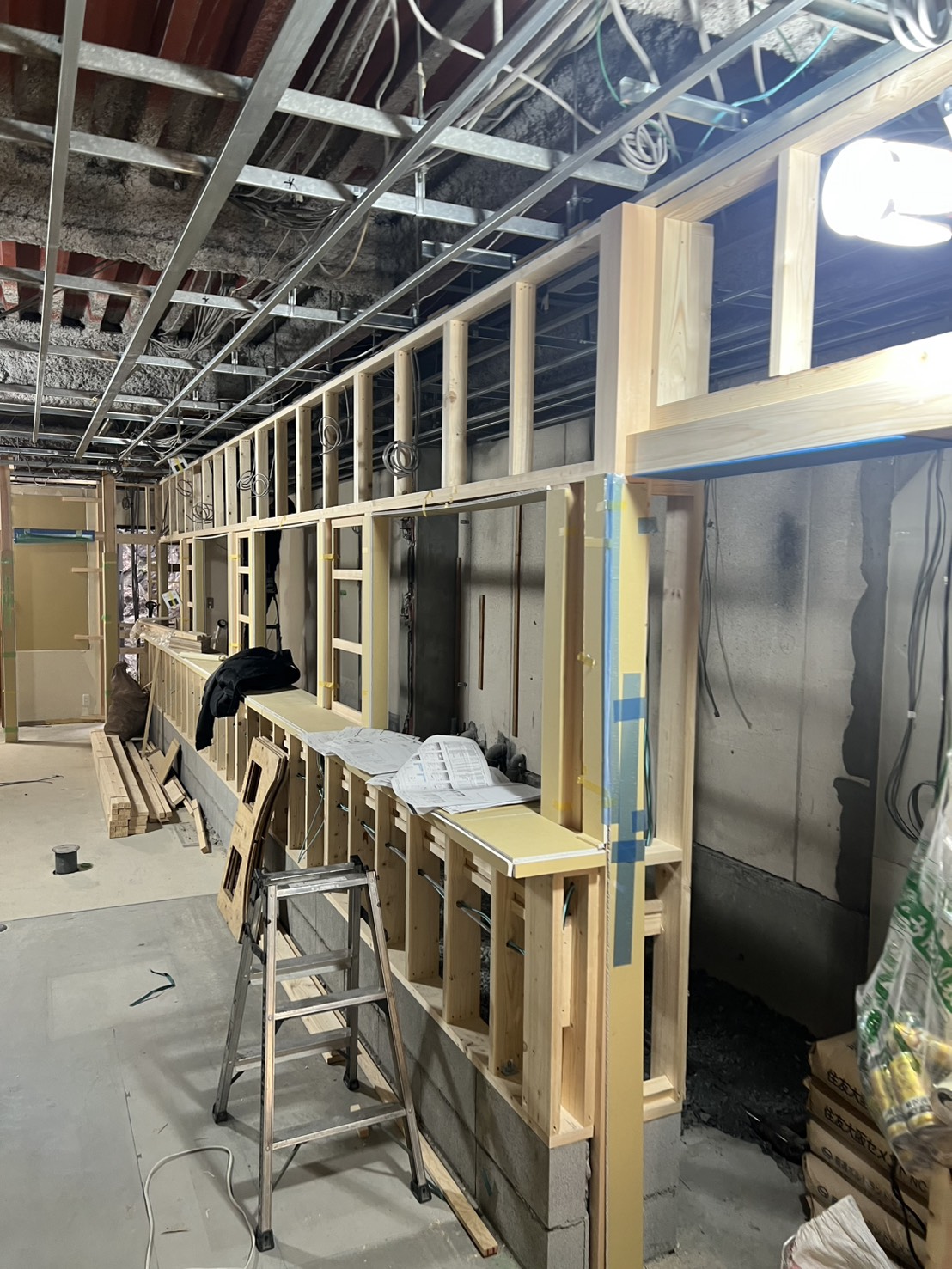 少しずつ形に。天神橋商店街新店舗工事の様子を写真でご紹介 – テンソー株式会社